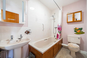 Photo 22- click for photo gallery